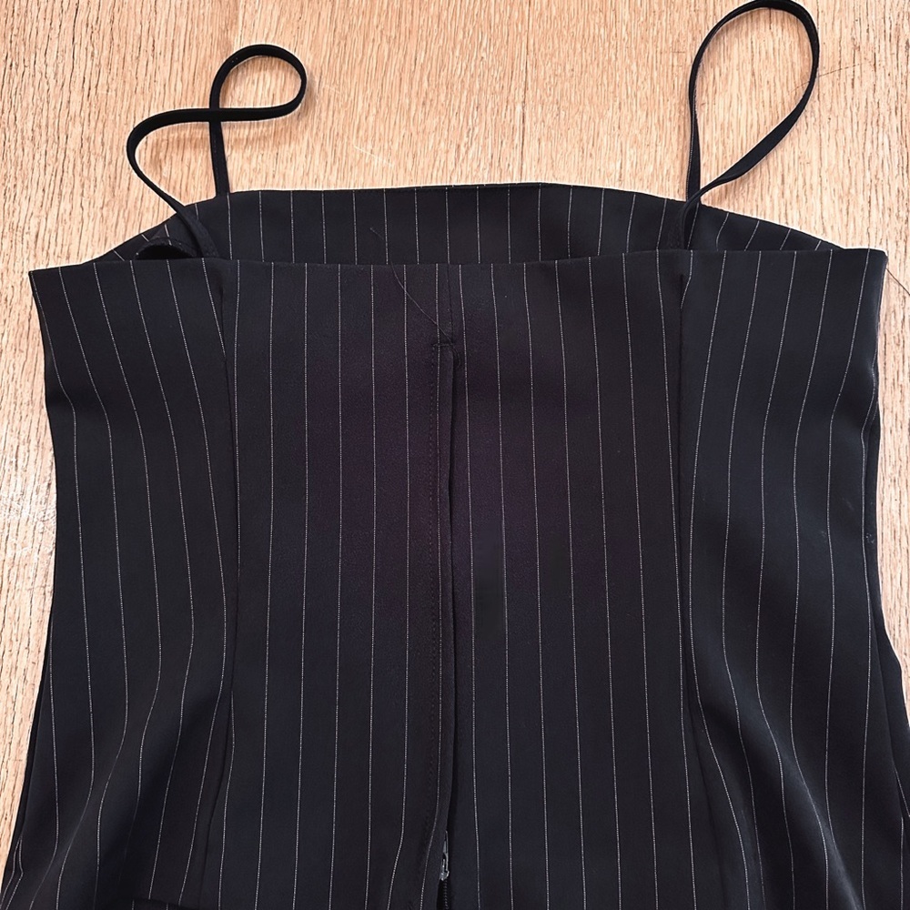 Y2K Studio Y Black Pinstripe 3 Piece Sleeveless Pantsuit - Picture 8 of 15